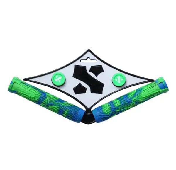 Sacrifice Spy Scooter Grips, Blue/Green 1