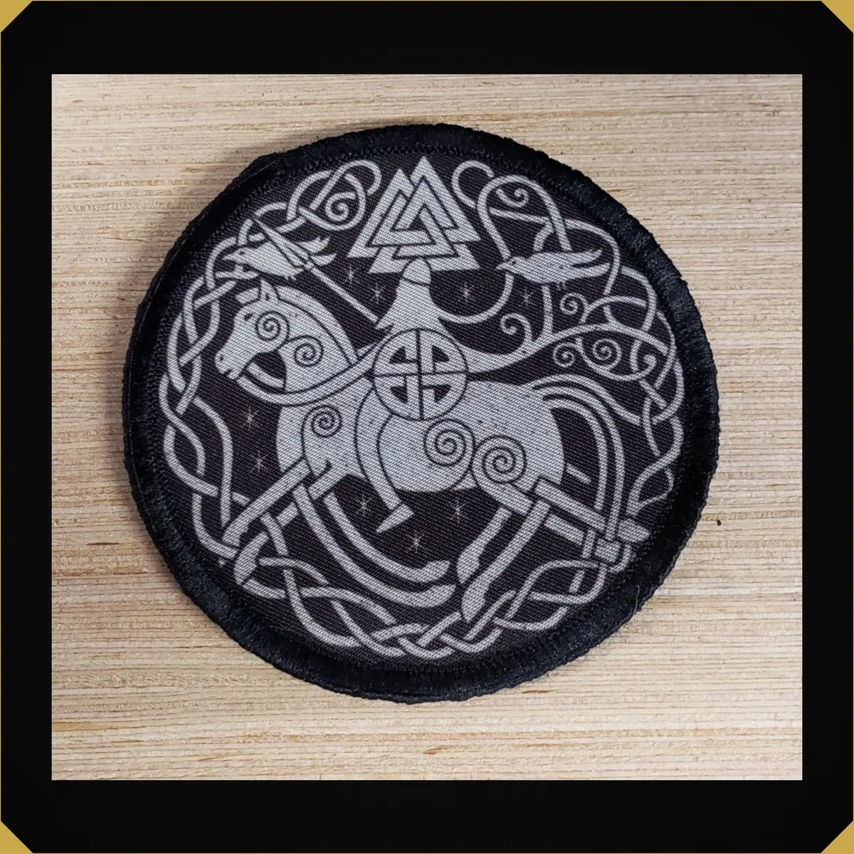 Round Viking  Morale Patch 1