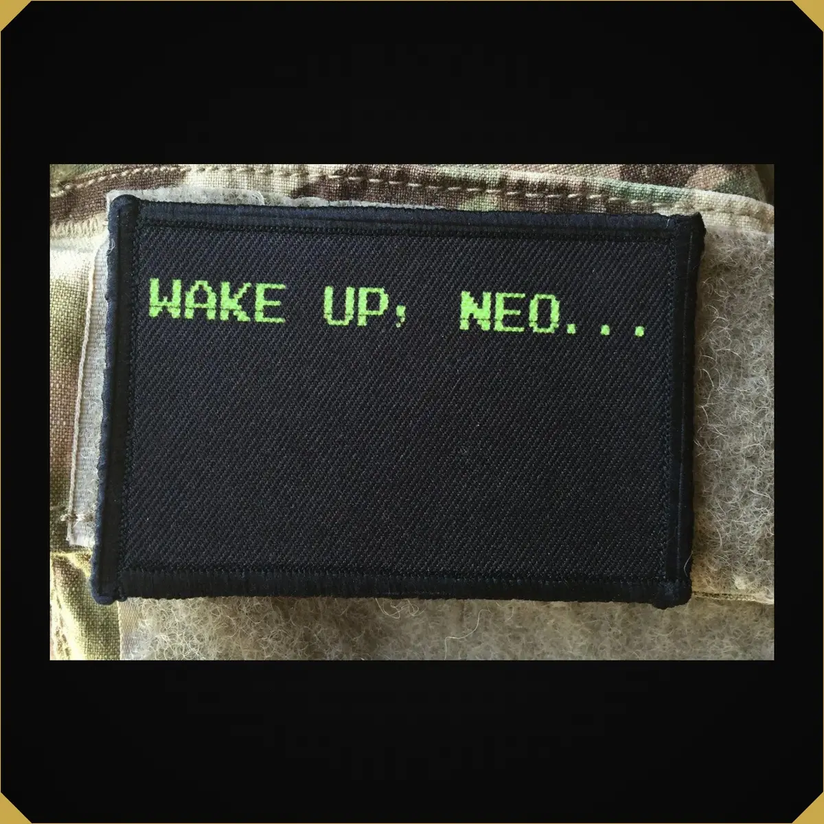 The Matrix Wake Up Neo Morale Patch 1