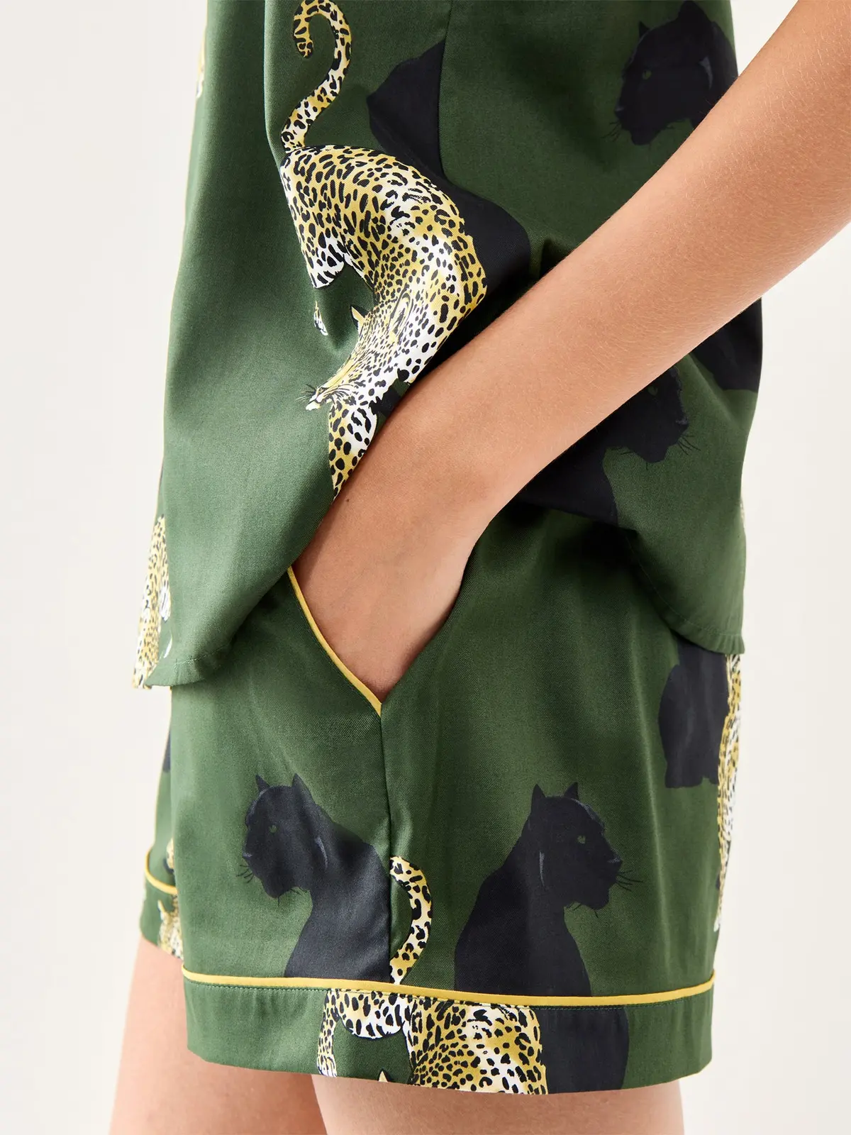 Leopard Print Shorts Olive Green 4